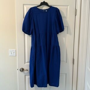 Dress with puff sleeve